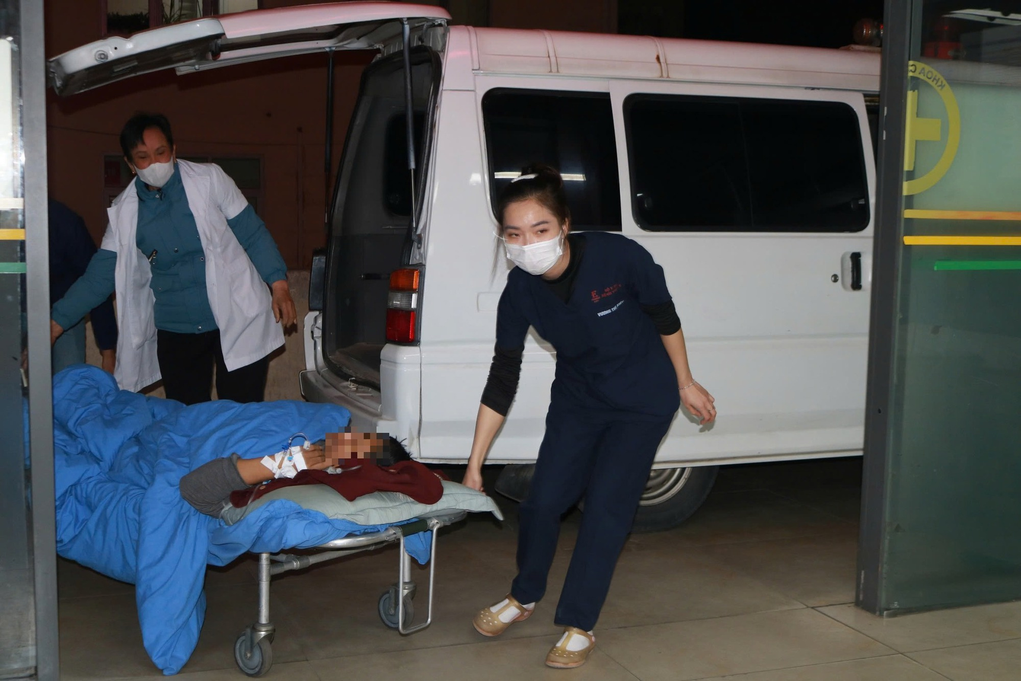 Bệnh cúm tăng mạnh trong thời tiết nồm ẩm: Chuyên gia chỉ ra lý do và những việc nên làm ngay để tránh bệnh- Ảnh 1. Bệnh cúm tăng mạnh trong thời tiết nồm ẩm: Chuyên gia chỉ ra lý do và những việc nên làm ngay để tránh bệnh- Ảnh 1.