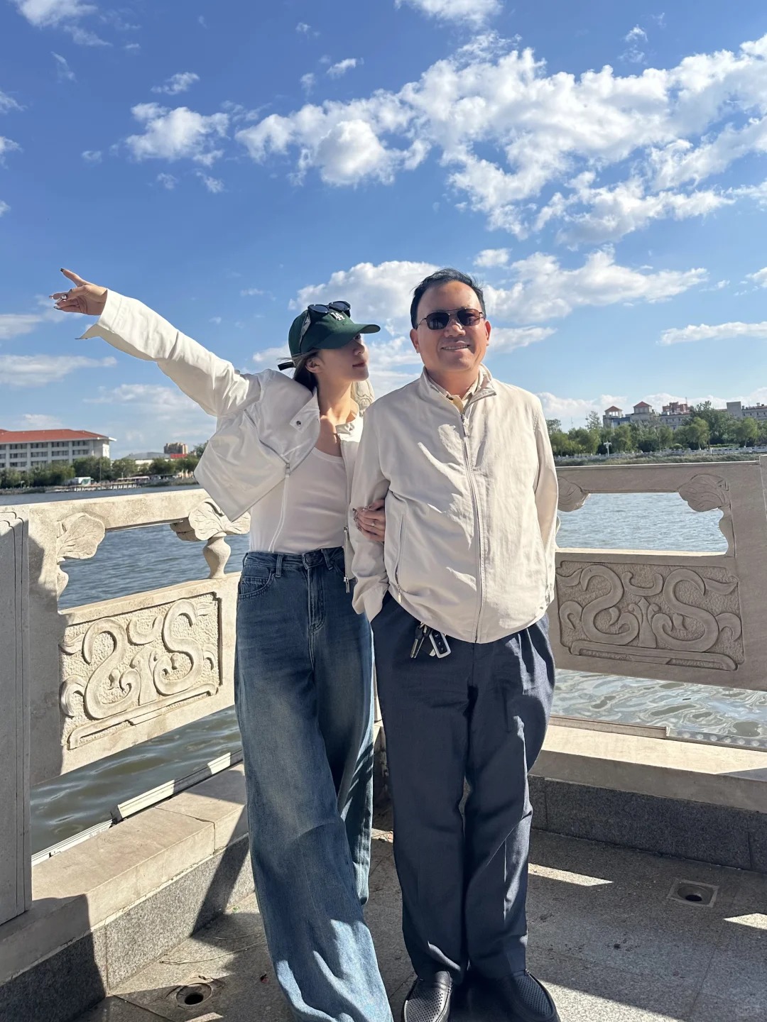 Đến tuổi trung niên, muốn biết con cái HIẾU THẢO thật hay chỉ đang giả vờ, nhìn vào 3 điều này là thấy rõ: Xin chúc mừng nếu có đủ!- Ảnh 2.