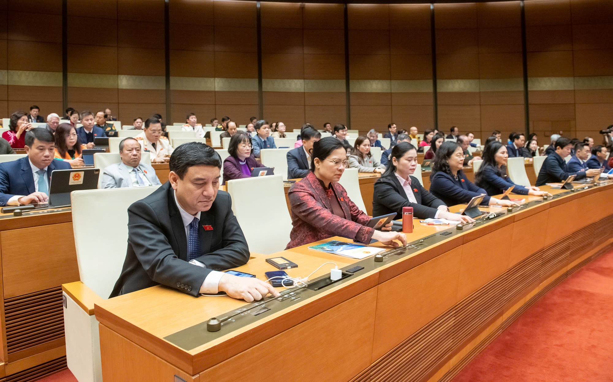 Thí điểm 6 cơ chế đặc thù, đặc biệt làm đường sắt đô thị tại Hà Nội, TP Hồ Chí Minh- Ảnh 1.