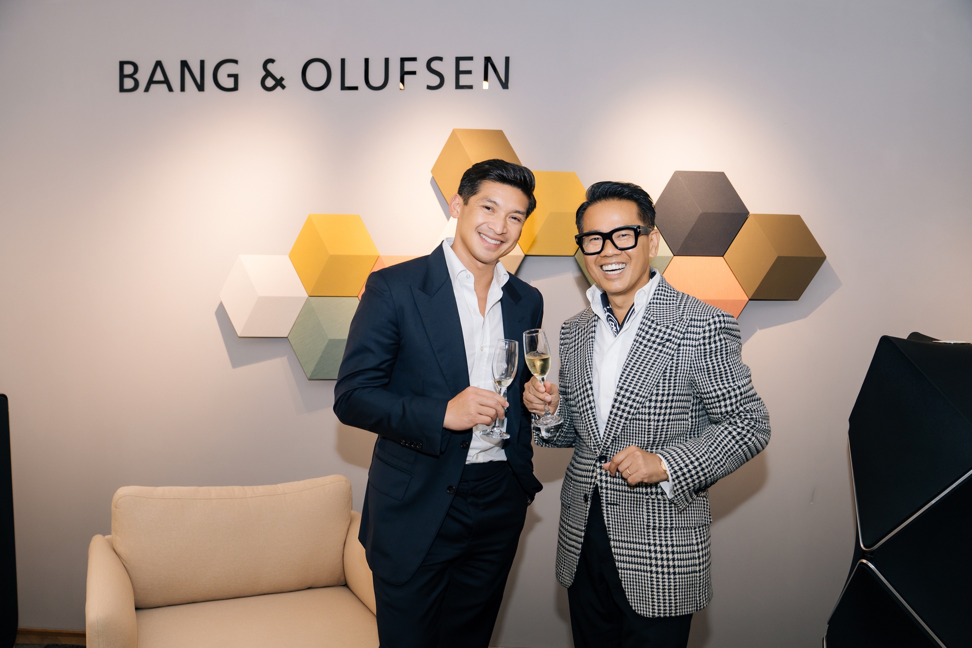 Bang & Olufsen Union Square có gì đặc biệt mà NTK Thái Công trầm trồ, ví đây là ‘Ngôi nhà mới của nghệ thuật thanh âm’- Ảnh 2.