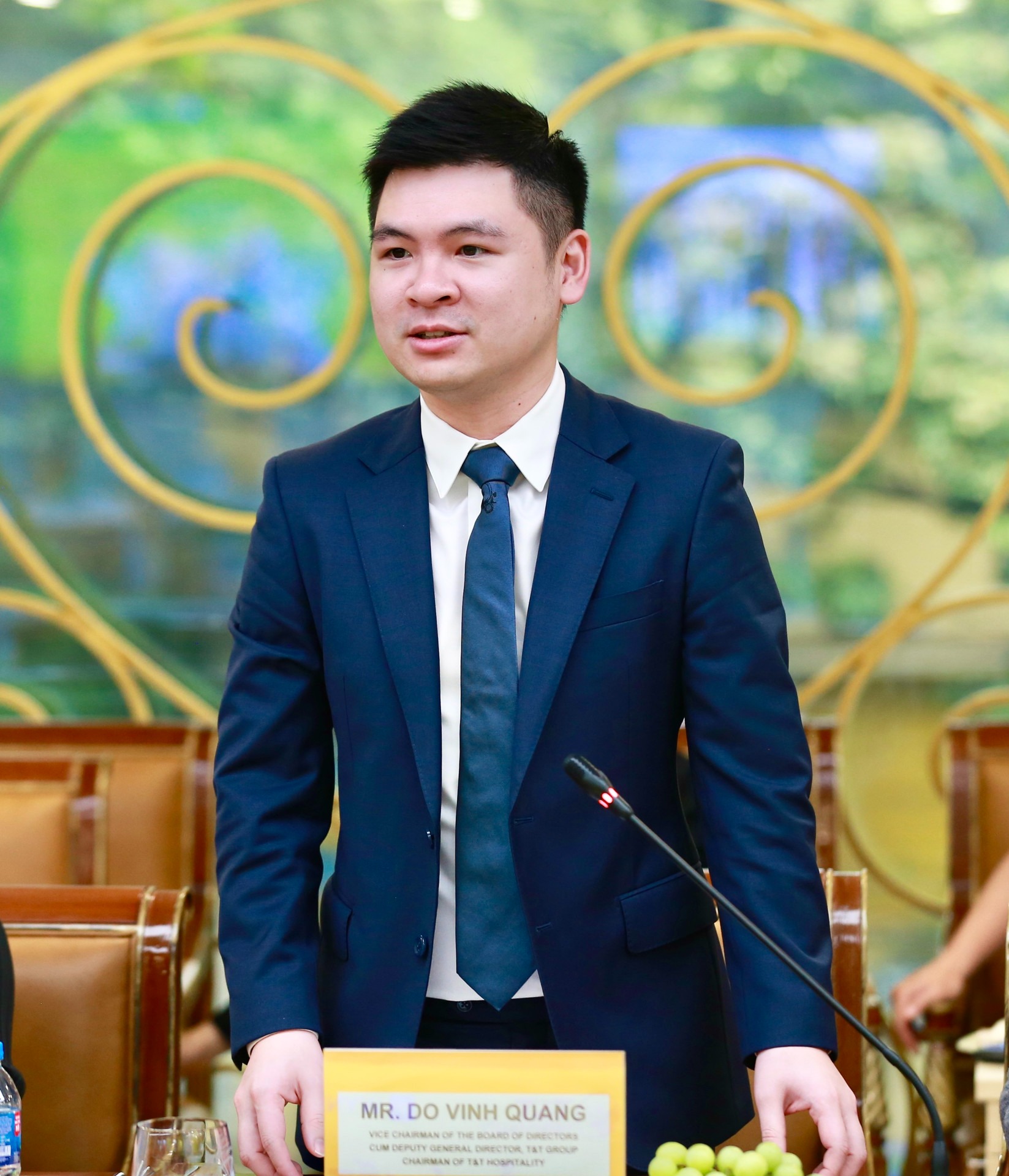 Midu - Đỗ Mỹ Linh: 2 nàng dâu hào môn cứ xuất hiện là gây sốt, cuộc sống hôn nhân có điều khác biệt- Ảnh 5. Midu - Đỗ Mỹ Linh: 2 nàng dâu hào môn cứ xuất hiện là gây sốt, cuộc sống hôn nhân có điều khác biệt- Ảnh 5.