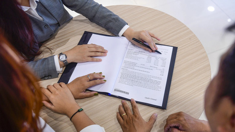 Chi 24 triệu đồng/năm đóng bảo hiểm, khi mắc ung thư lại bị từ chối bồi thường, công ty bảo hiểm thông báo sốc: “Hợp đồng mất hiệu lực vì nộp thiếu phí"- Ảnh 2.