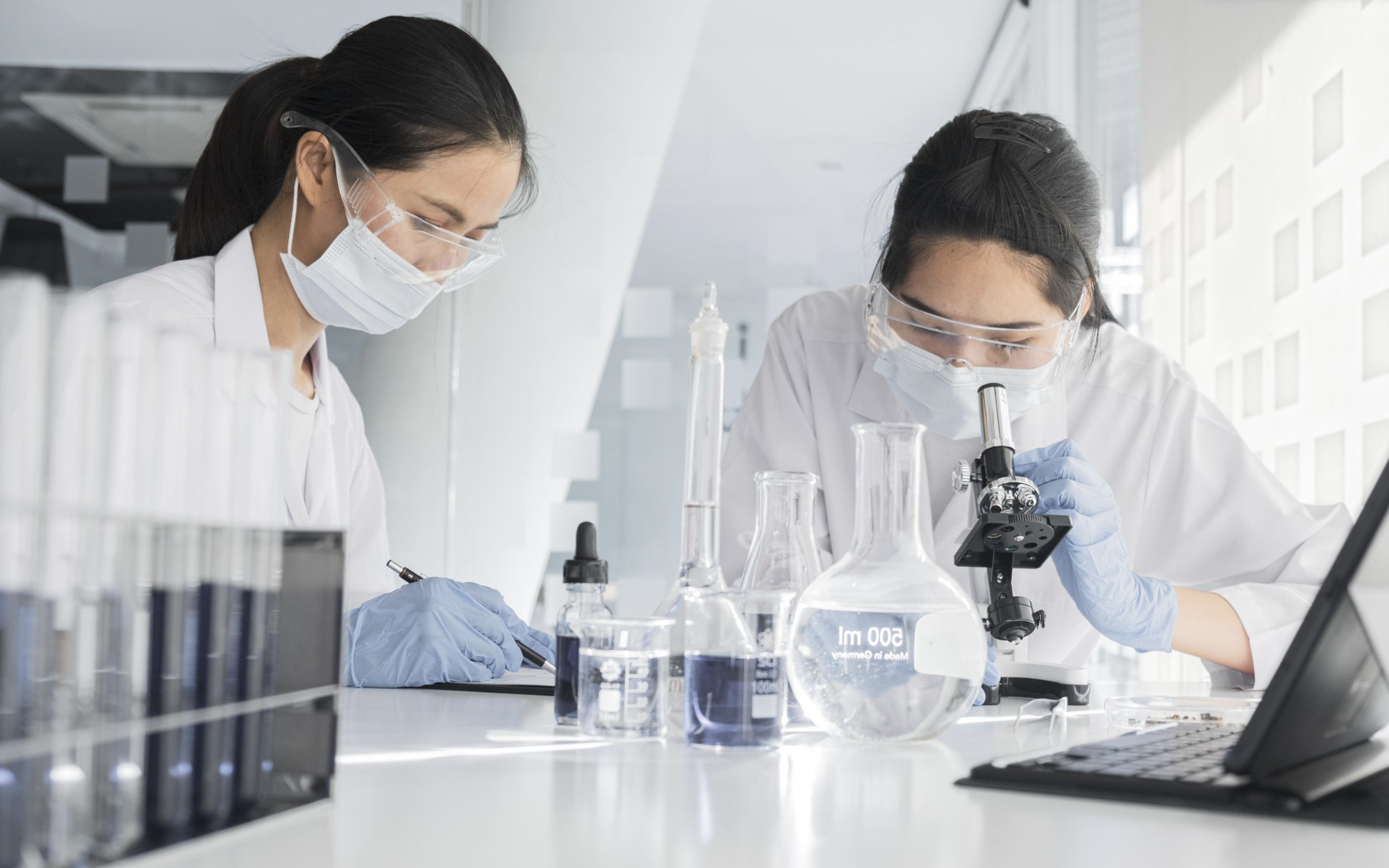 Hỗ trợ đến 10.000 tỷ đồng cho doanh nghiệp xây được nhà máy chip bán dẫn- Ảnh 1.