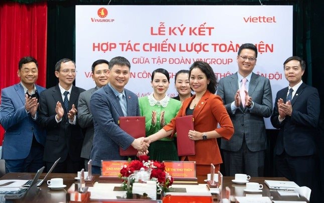Viettel và Vingroup "song kiếm hợp bích": 1 lĩnh vực cực hot sẽ dùng taxi điện, trạm sạc tiếp đà bung lụa- Ảnh 2.