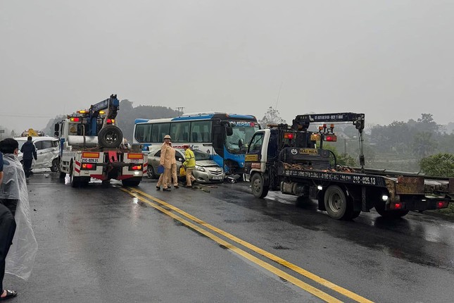 445 vụ tai nạn, 582 người thương vong trong 9 ngày nghỉ Tết- Ảnh 1.