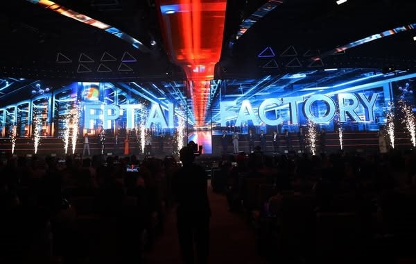 Chứng khoán SSI: DeepSeek có thể là điểm cộng cho FPT, nhà máy AI Factory sẽ hoàn thành vào tháng 3- Ảnh 1.