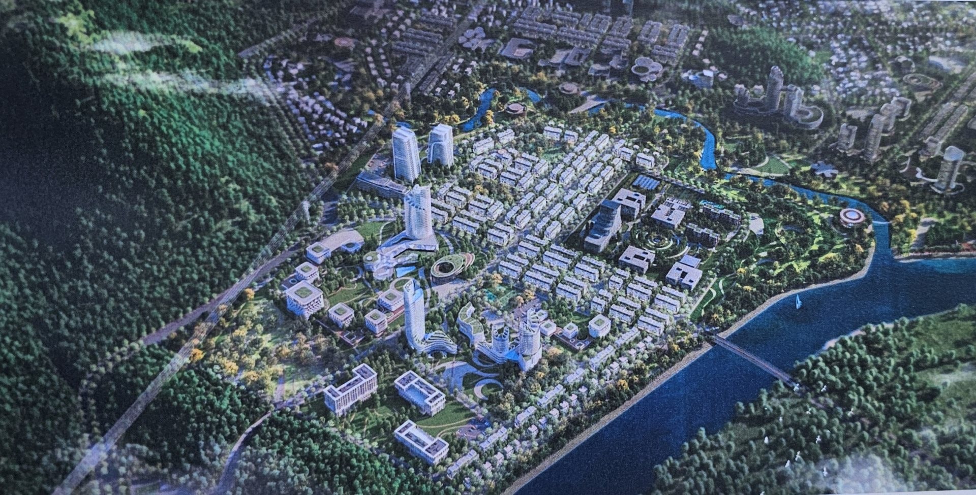 FPT muốn đầu tư gần 10.000 tỷ đồng xây khu đô thị công nghệ có trung tâm AI 81.600m2 và tổ hợp giáo dục tại Nha Trang- Ảnh 1.