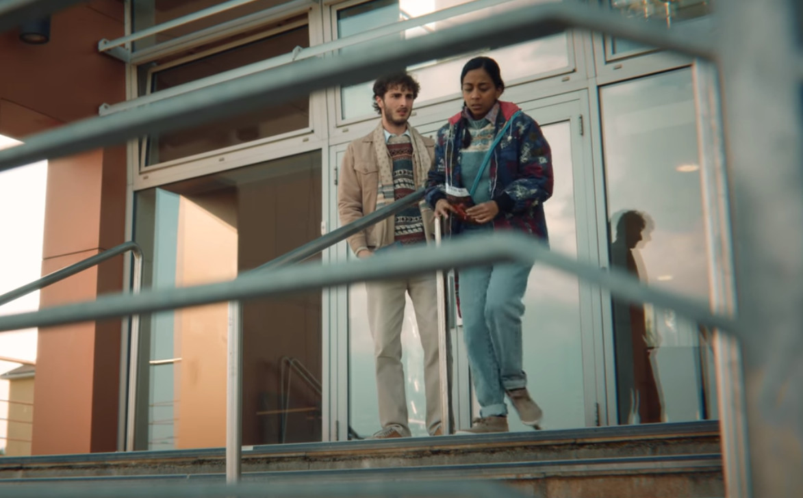 Xem phim "Sex Education", tôi hối hận vì đã trách mắng nhân viên thậm tệ: "Không nên nhìn quá khứ để đánh giá người khác!"- Ảnh 1.