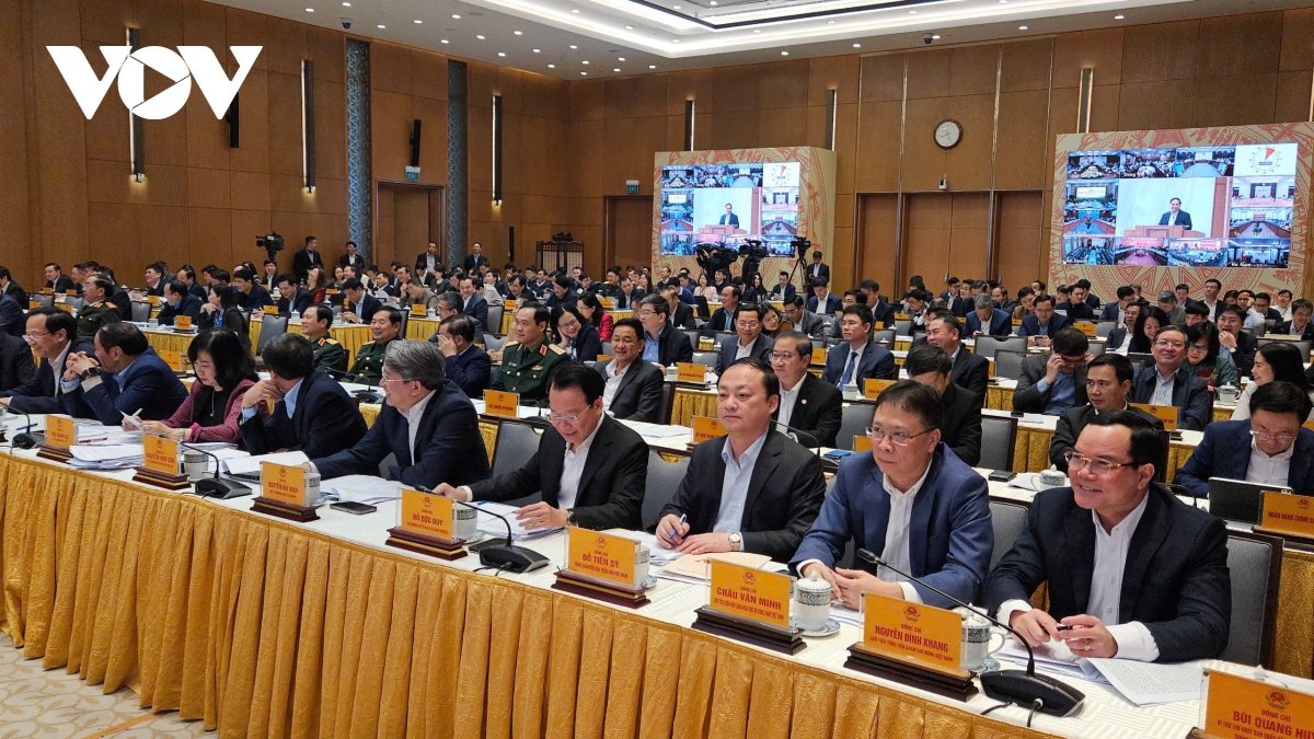 Thủ tướng: Duy trì mức tăng trưởng cao, bền vững, liên tục trong 2 thập kỷ tới- Ảnh 3.