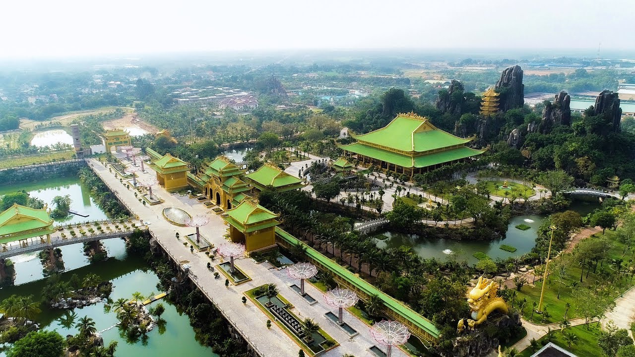 Cứ mở cửa miễn phí là dân ùn ùn kéo đến, KDL Đại Nam của vợ chồng bà Nguyễn Phương Hằng có gì?- Ảnh 2. Cứ mở cửa miễn phí là dân ùn ùn kéo đến, KDL Đại Nam của vợ chồng bà Nguyễn Phương Hằng có gì?- Ảnh 2.