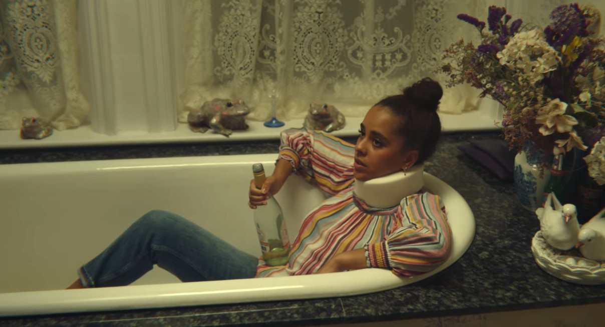 Xem phim Sex Education lần thứ 7, tôi chột dạ nhận ra lỗi sai khiến mình và nửa kia cãi vã, chia tay liên tục- Ảnh 3.