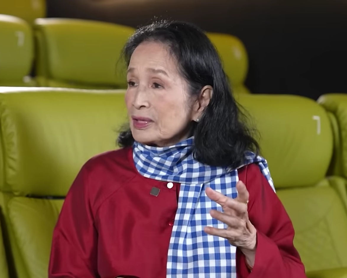 Nữ NSND 83 tuổi: "Tôi rất giận đạo diễn, mấy ngày không thèm nhìn mặt"- Ảnh 1. Nữ NSND 83 tuổi: "Tôi rất giận đạo diễn, mấy ngày không thèm nhìn mặt"- Ảnh 1.