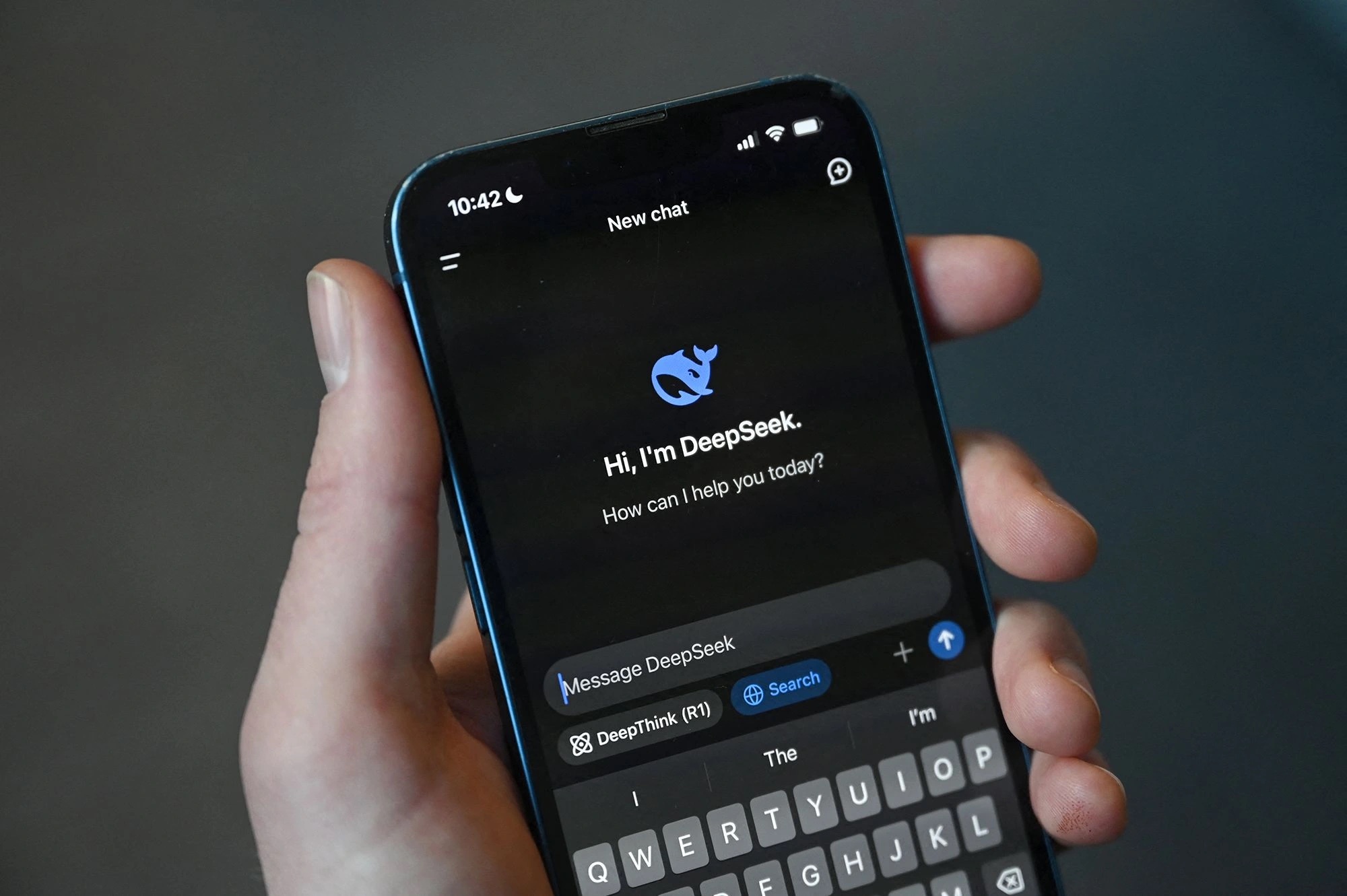 Hỏi DeepSeek “Không muốn đi làm thì phải làm sao?” - Câu trả lời vừa thấu đáo, vừa thực tế khiến người hỏi bừng tỉnh!- Ảnh 1.