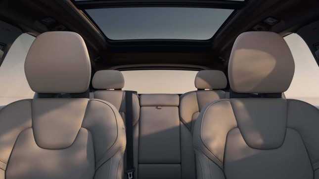 Volvo XC60 được nâng cấp nhẹ thiết kế- Ảnh 24.