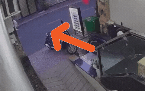 Công khai video trích xuất camera ghi lại cảnh tượng Á hậu Việt bị biến thái giở trò tấn công giữa nơi công cộng- Ảnh 2. Công khai video trích xuất camera ghi lại cảnh tượng Á hậu Việt bị biến thái giở trò tấn công giữa nơi công cộng- Ảnh 2.