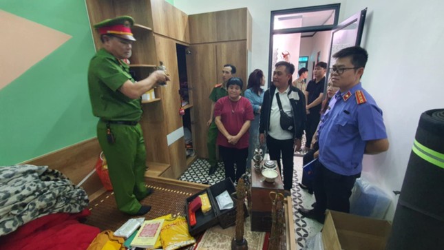 Vụ muốn ‘đắc đạo thành tiên’: Một bị hại ‘bay’ 3 căn nhà, 2 công ty ở Hà Nội- Ảnh 2.