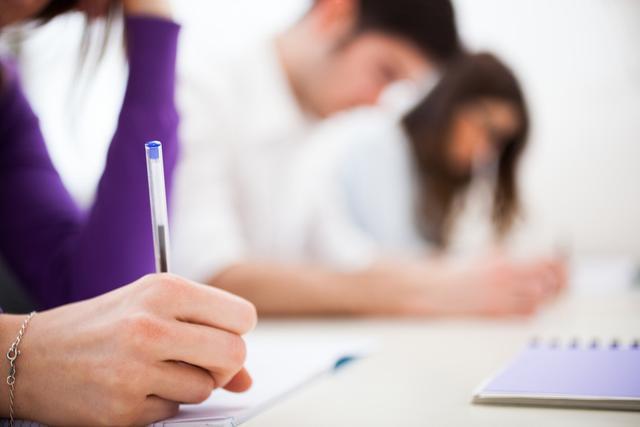 Bóc trần vụ gian lận IELTS gây chấn động cách đây 10 năm: Nam sinh 22 tuổi lợi dụng chênh lệch múi giờ, nửa năm kiếm tiền tỷ đút túi- Ảnh 2.