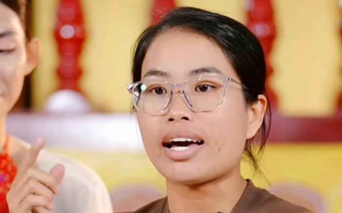 Nửa đêm, mẹ Bắp bất ngờ tung Nửa đêm, mẹ Bắp bất ngờ tung