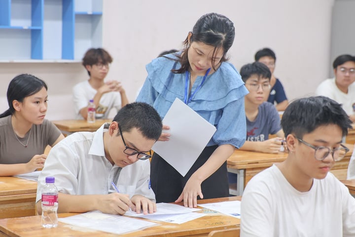 Bỏ xét tuyển sớm, thí sinh có mất suất vào đại học?- Ảnh 2.