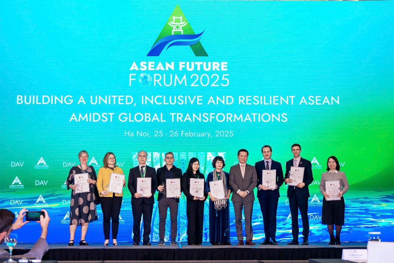 Dấu ấn đặc biệt của Trung Nguyên Legend tại Diễn đàn Tương lai ASEAN 2025- Ảnh 4. Dấu ấn đặc biệt của Trung Nguyên Legend tại Diễn đàn Tương lai ASEAN 2025- Ảnh 4.