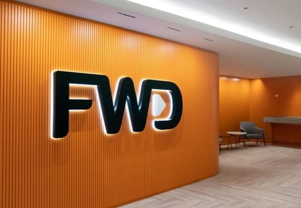 Một doanh nghiệp bảo hiểm bị phạt 200 triệu đồng vì hành vi "lôi kéo khách hàng bất chính"- Ảnh 1.