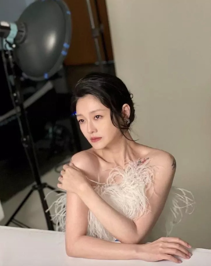 Từ Hy Viên: Tượng đài nhan sắc showbiz Đài Loan thập niên 2000- Ảnh 11.
