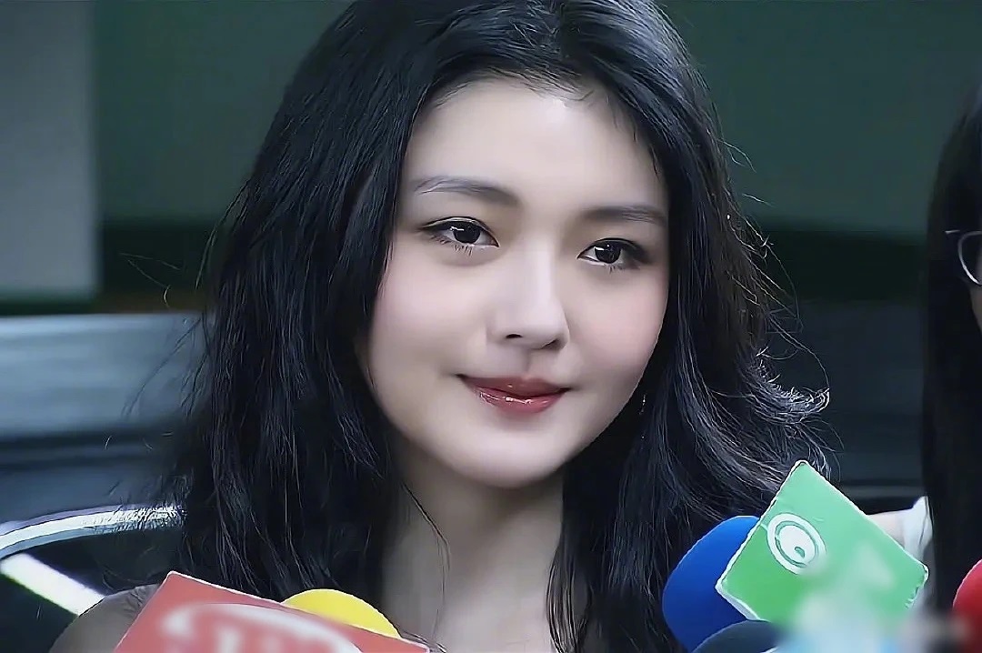 Giữa năm ngoái, chuyện học tập của con trai Từ Hy Viên từng gây xôn xao dư luận, đến giờ vẫn chưa rõ thực hư- Ảnh 1. Giữa năm ngoái, chuyện học tập của con trai Từ Hy Viên từng gây xôn xao dư luận, đến giờ vẫn chưa rõ thực hư- Ảnh 1.