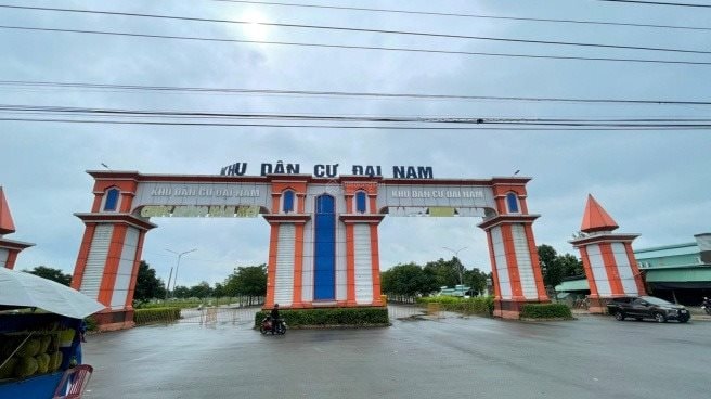 Khu dân cư Đại Nam gần 100ha của ông Dũng "lò vôi" mà một DN bất động sản "nhắm" tới: Bán hụt với giá hơn 2.400 tỷ đồng, bà Nguyễn Phương Hằng từng đem 963 lô đất thế chấp ngân hàng- Ảnh 1. Khu dân cư Đại Nam gần 100ha của ông Dũng "lò vôi" mà một DN bất động sản "nhắm" tới: Bán hụt với giá hơn 2.400 tỷ đồng, bà Nguyễn Phương Hằng từng đem 963 lô đất thế chấp ngân hàng- Ảnh 1.