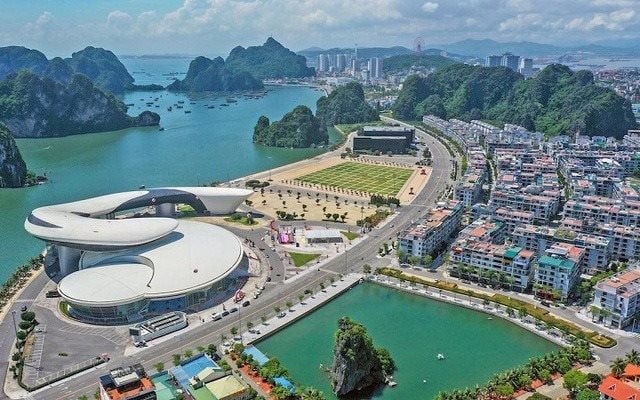 Siêu dự án nghỉ dưỡng gần 25.000 tỷ, quy mô 300 ha nằm ở huyện đảo sở hữu sân bay tư nhân đầu tiên của Việt Nam sẽ đấu thầu rộng rãi tìm "chủ nhân"- Ảnh 1.