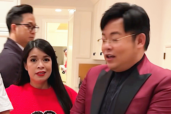 Nữ ca sĩ lấy chồng tỷ phú Mỹ: Là con chủ tiệm vàng, giàu có tiếng đất TP.HCM- Ảnh 1. Nữ ca sĩ lấy chồng tỷ phú Mỹ: Là con chủ tiệm vàng, giàu có tiếng đất TP.HCM- Ảnh 1.