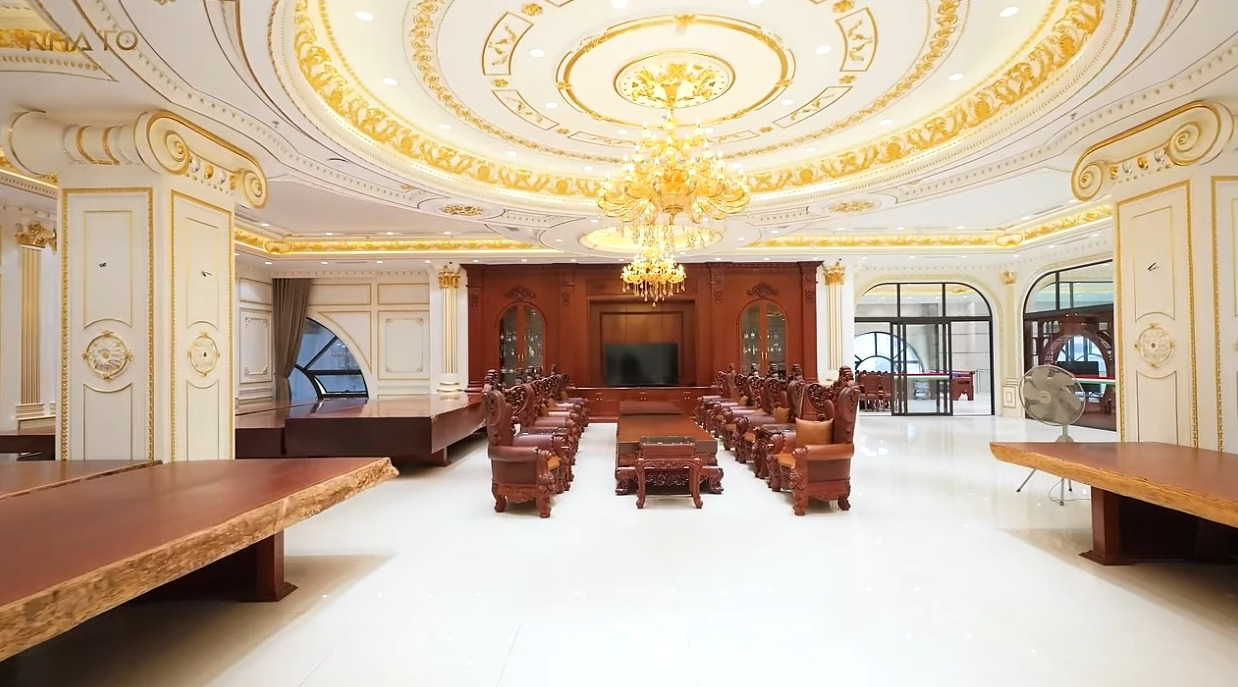Bên trong dinh thự 2.800m2 nổi tiếng ở Phú Thọ: Gia chủ như sống trên Bên trong dinh thự 2.800m2 nổi tiếng ở Phú Thọ: Gia chủ như sống trên