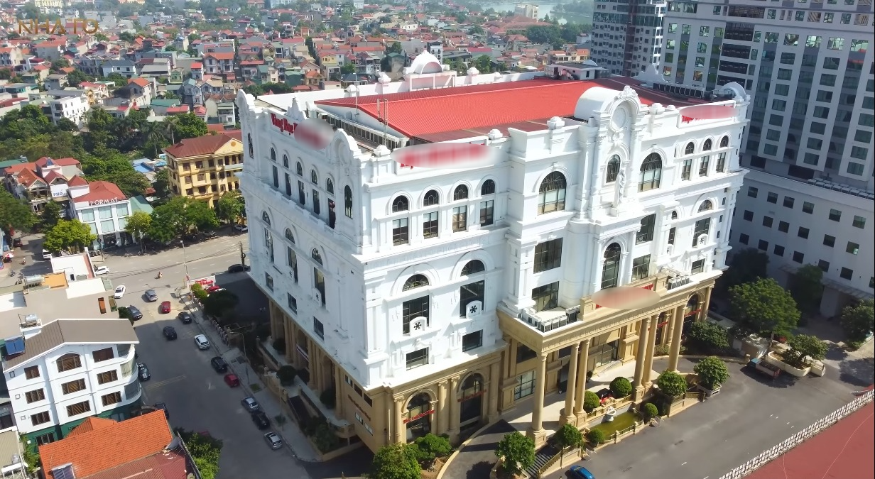 Bên trong dinh thự 2.800m2 nổi tiếng ở Phú Thọ: Gia chủ như sống trên Bên trong dinh thự 2.800m2 nổi tiếng ở Phú Thọ: Gia chủ như sống trên