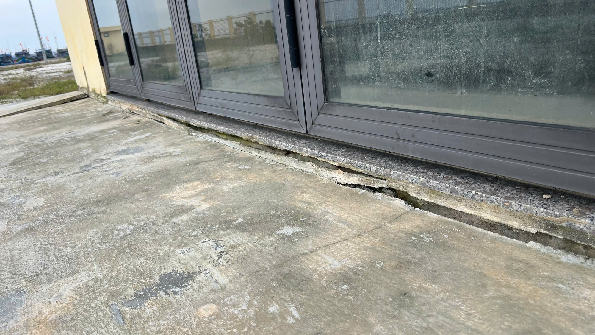 Hết thời hạn cam kết sửa chữa hư hỏng, cảng cá 220 tỉ hiện ra sao?- Ảnh 12. Hết thời hạn cam kết sửa chữa hư hỏng, cảng cá 220 tỉ hiện ra sao?- Ảnh 12.