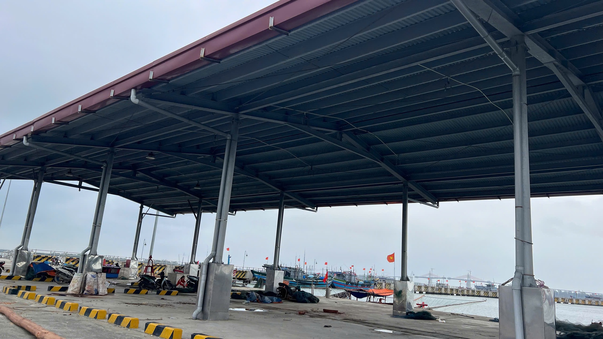 Hết thời hạn cam kết sửa chữa hư hỏng, cảng cá 220 tỉ hiện ra sao?- Ảnh 5. Hết thời hạn cam kết sửa chữa hư hỏng, cảng cá 220 tỉ hiện ra sao?- Ảnh 5.