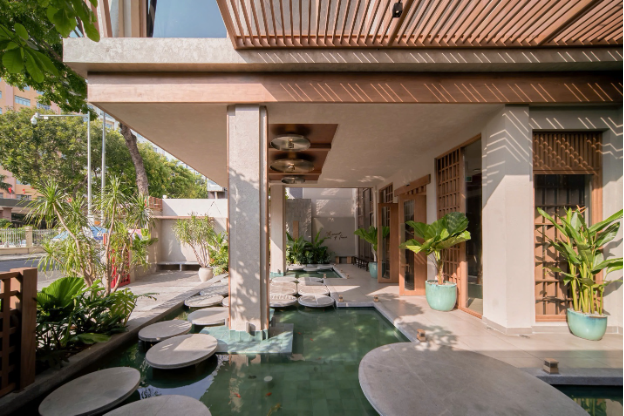 Ashima Nguyễn Trãi - 'Tiểu Tây Tạng' giữa lòng Sài Gòn, nâng tầm trải nghiệm lẩu nấm- Ảnh 1.