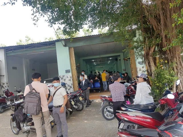 Phòng công chứng quận 9, Hóc Môn, Nhơn Trạch “đông nghịt” người, hồ sơ tăng đột biến- Ảnh 14.