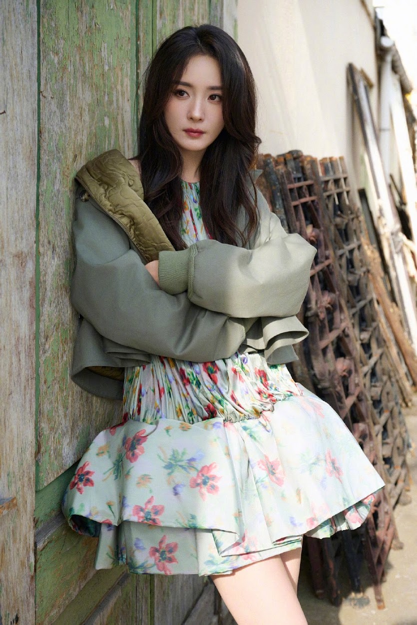 LOEWE biến không gian lịch sử Hôtel de Maisons tại Paris thành một triển lãm thời trang sống động, dàn đại sứ toàn ‘đỉnh lưu’- Ảnh 3.