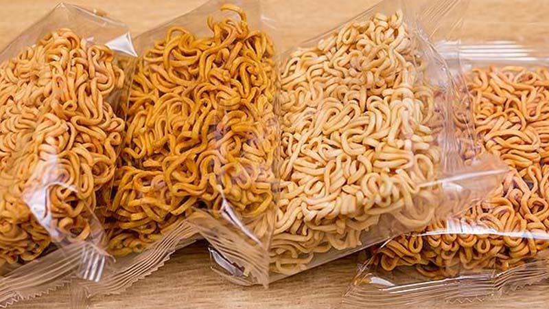 Chuyên gia khuyến cáo sốc: “Chúng ta đang tự đầu độc mỗi ngày bằng 9 loại đồ ăn”, số 5 là món người trẻ cực khoái khẩu!- Ảnh 1.