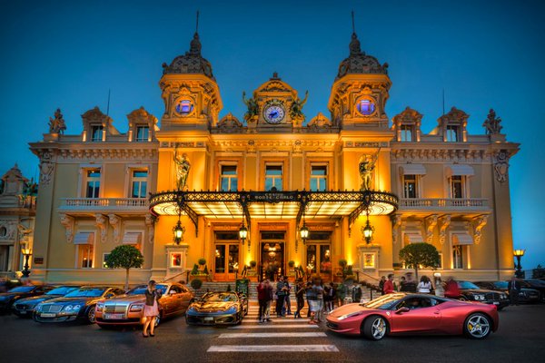 Nơi mà người dân còn sống thọ hơn cả người Nhật: Diện tích rất nhỏ, hễ đi vài bước lại gặp 1 triệu phú, cảnh đẹp đến choáng ngợp- Ảnh 7. Nơi mà người dân còn sống thọ hơn cả người Nhật: Diện tích rất nhỏ, hễ đi vài bước lại gặp 1 triệu phú, cảnh đẹp đến choáng ngợp- Ảnh 7.