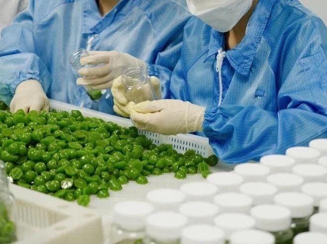 Công ty của Hằng Du mục hứa hoàn tiền cho khách hàng: Kẹo rau Kera đã mang về doanh thu khủng như thế nào?- Ảnh 3.