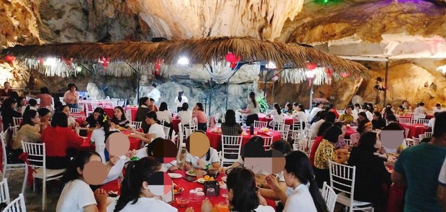 Lộ diện doanh nghiệp 'hô biến' danh thắng hang động thành nơi đám cưới, tiệc tùng- Ảnh 4.