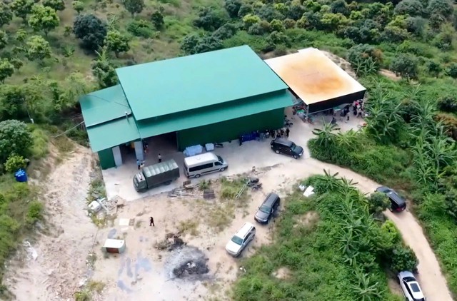 Chân dung 'trùm' đường dây sản xuất ma túy lớn nhất Việt Nam: Tạo vỏ bọc doanh nhân kinh doanh cá cảnh- Ảnh 5. Chân dung 'trùm' đường dây sản xuất ma túy lớn nhất Việt Nam: Tạo vỏ bọc doanh nhân kinh doanh cá cảnh- Ảnh 5.