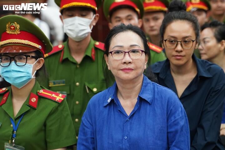 Bị cáo Trương Mỹ Lan xin miễn đóng 30,2 tỷ đồng tiền án phí- Ảnh 1. Bị cáo Trương Mỹ Lan xin miễn đóng 30,2 tỷ đồng tiền án phí- Ảnh 1.