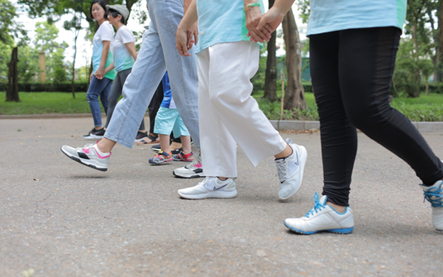 Đi bộ bao nhiêu bước mỗi ngày để khỏe mạnh, sống thọ? Nghiên cứu chỉ ra không phải 10.000 bước như nhiều người nghĩ- Ảnh 3.