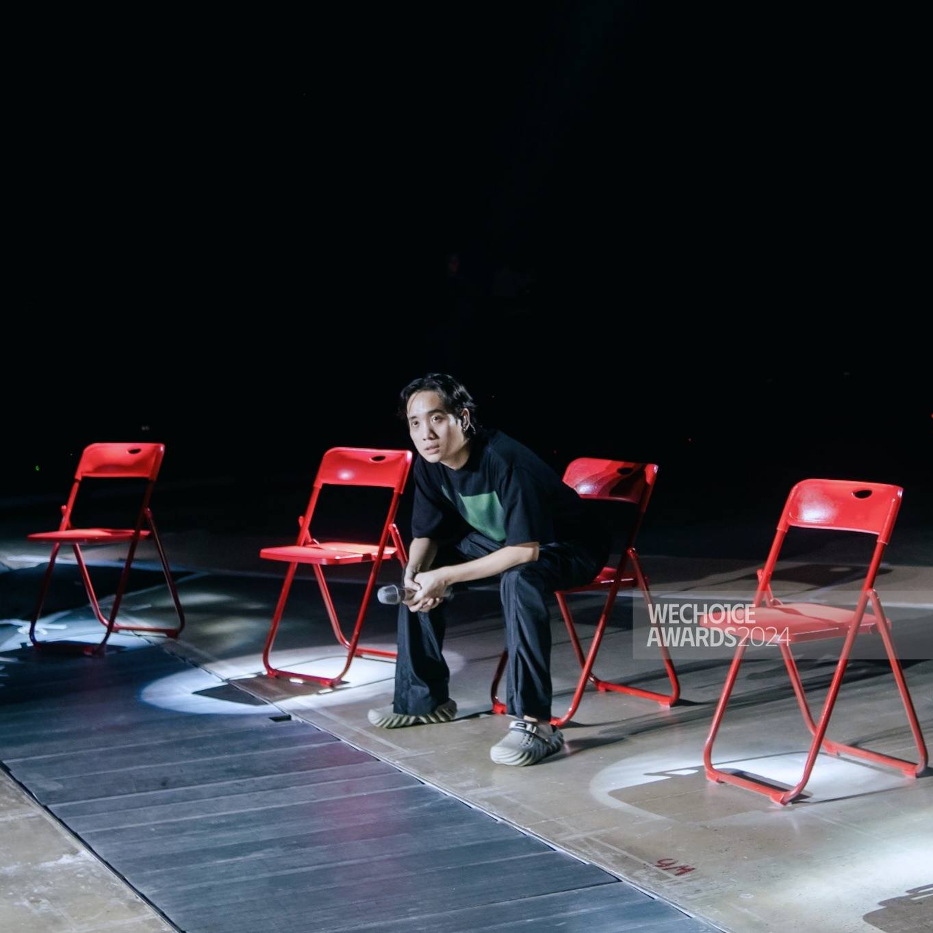 7749 sắc thái của Giám đốc âm nhạc JustaTee - "người đàn ông suy nhất Vbiz" trước thềm Gala WeChoice Awards 2024- Ảnh 3. 7749 sắc thái của Giám đốc âm nhạc JustaTee - "người đàn ông suy nhất Vbiz" trước thềm Gala WeChoice Awards 2024- Ảnh 3.