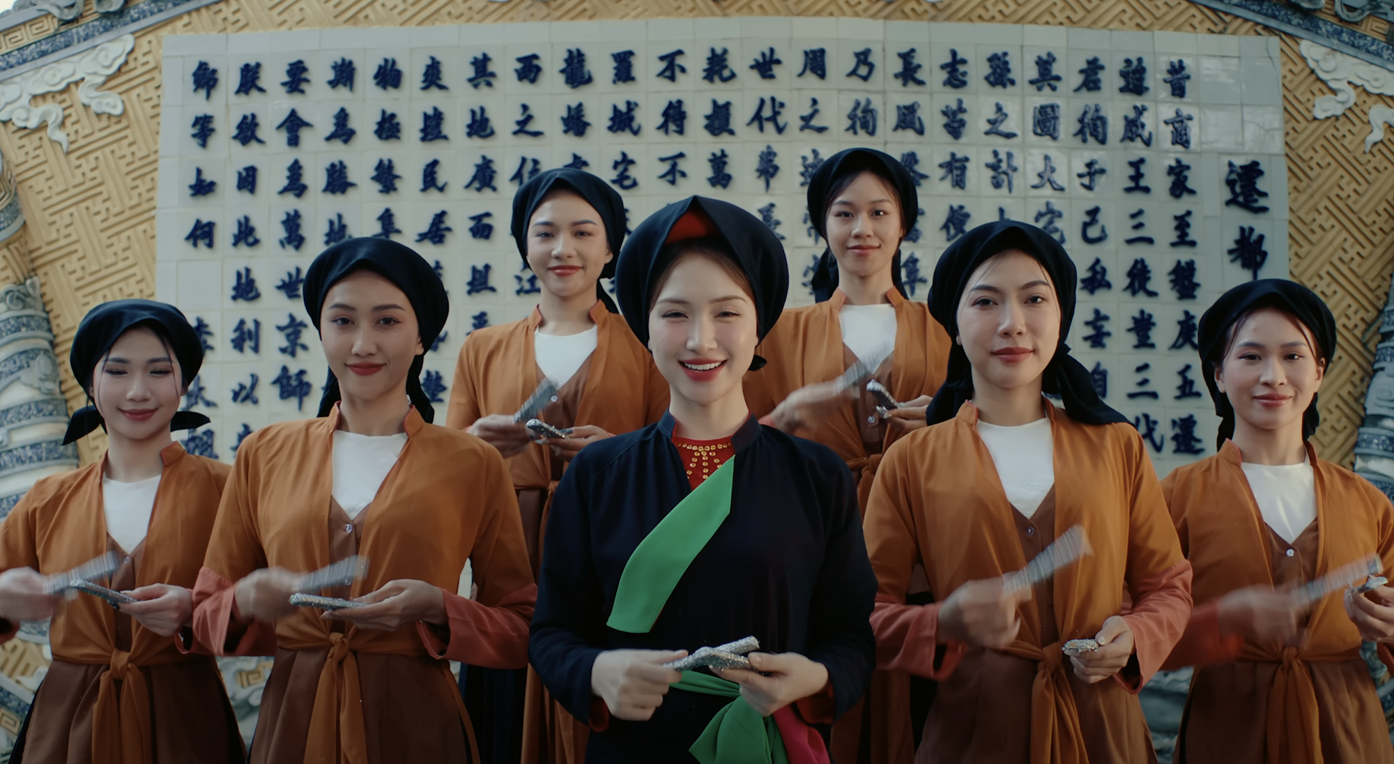 "Bắc Bling" vừa ra mắt đã nhận gạch đá, Hòa Minzy nói gì?- Ảnh 3.