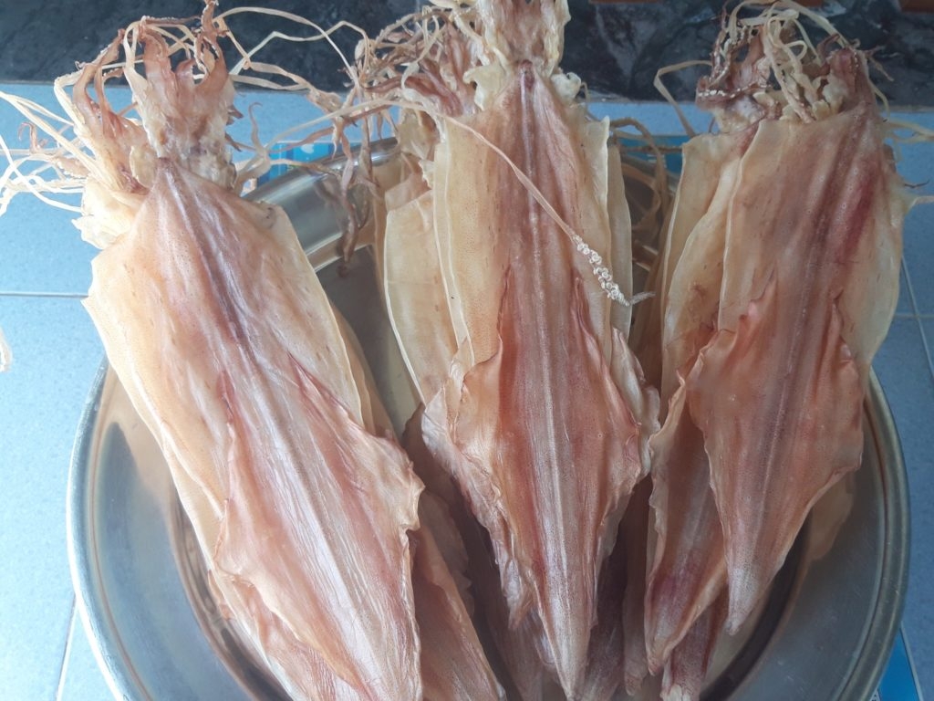 Mẹo phát hiện mực khô tẩm hóa chất- Ảnh 1.