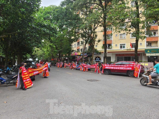 Sau lùm xùm bán đất sai quy hoạch, KĐT Thanh Hà bị cấm huy động vốn trái phép- Ảnh 2.