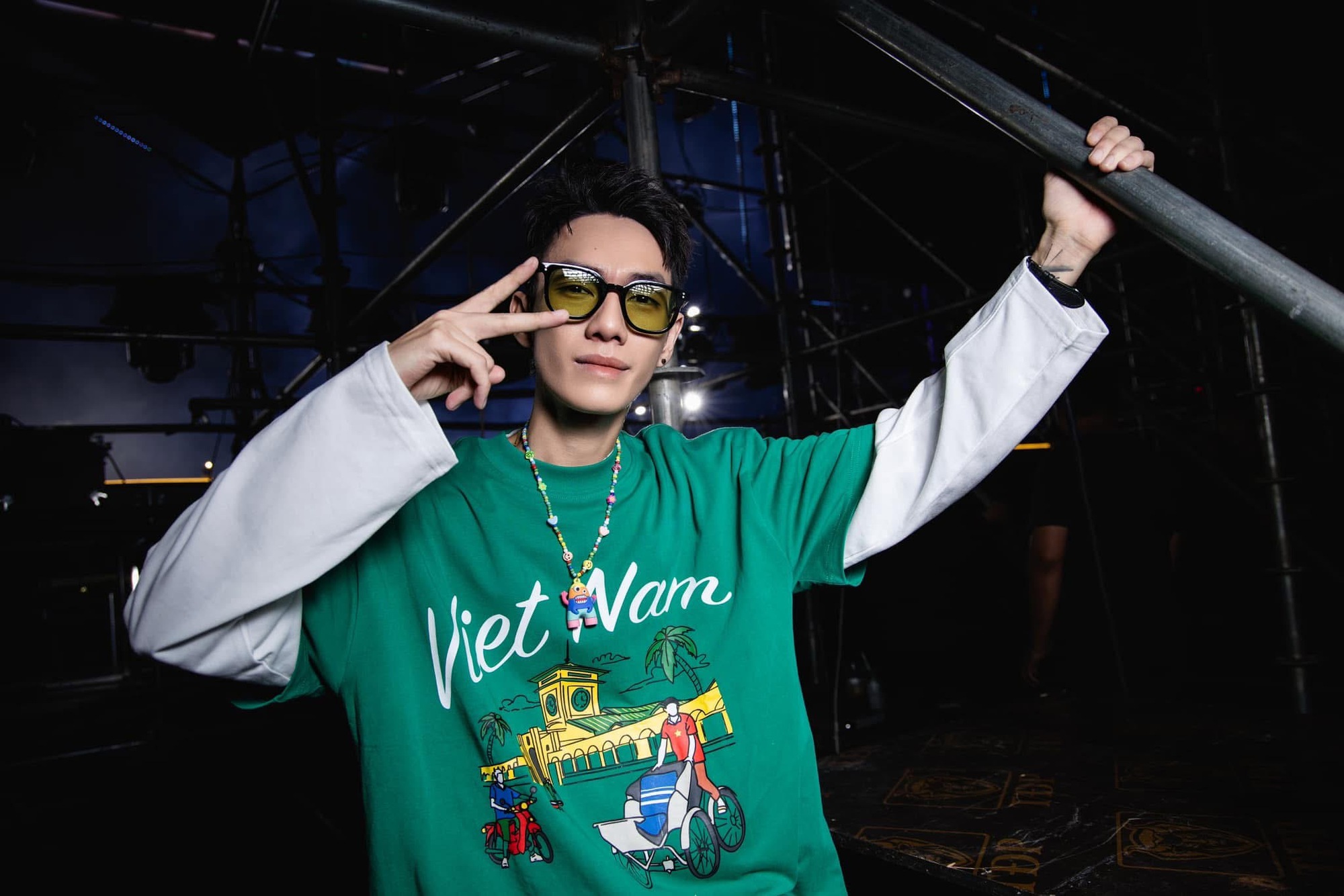 Từ những bức tranh Đông Hồ đến MV Bắc Bling của Hòa Minzy: Cuốn “sách mẫu” trong việc khai thác yếu tố văn hóa dân tộc vào âm nhạc!- Ảnh 12.