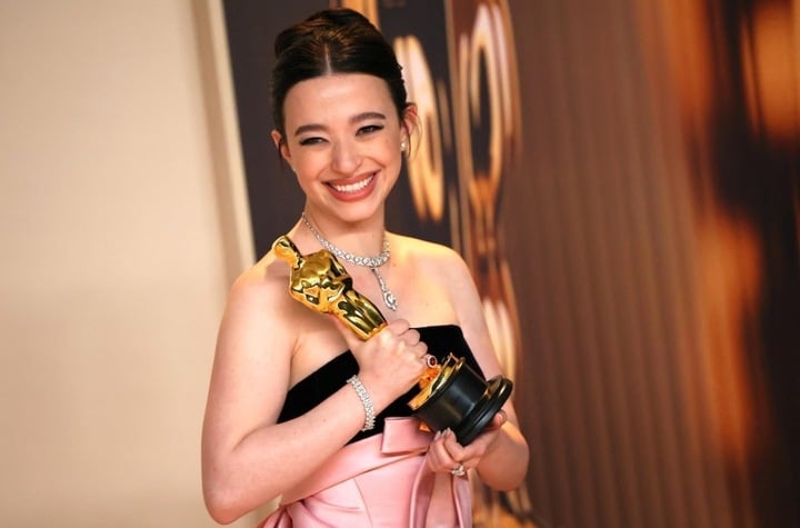 Điều ít biết về mỹ nhân 26 tuổi vừa giành tượng vàng Oscar- Ảnh 1.